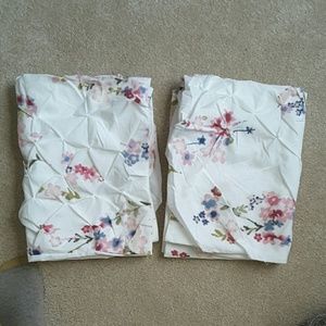 Lauren Conrad LC 2 Pillow Shams NWOT
